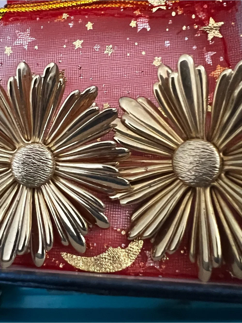 Sarah Coventry three gold